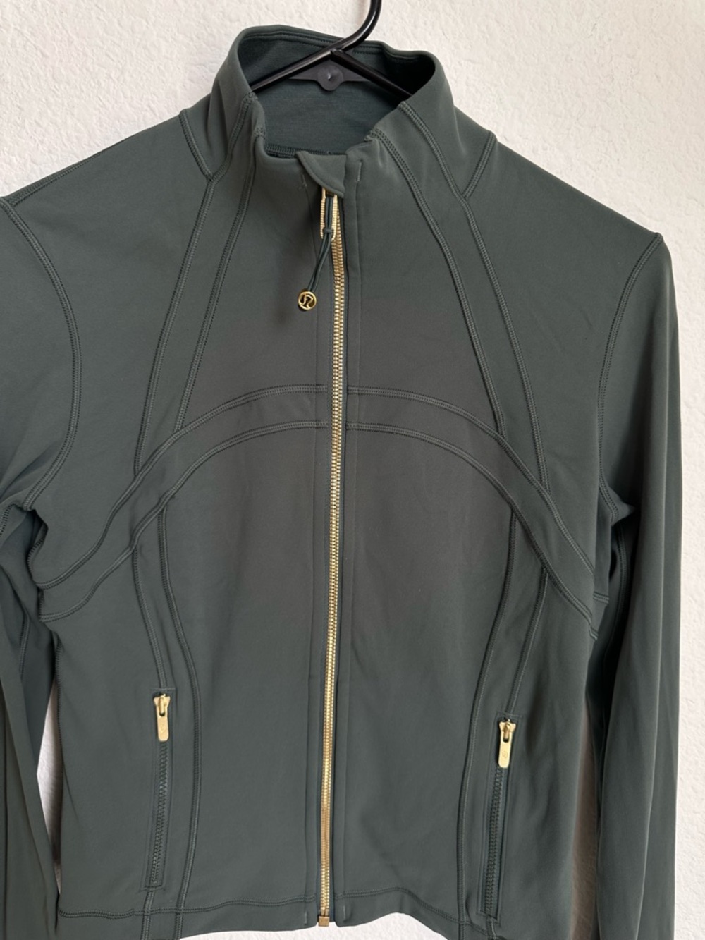 Lululemon Define Cropped Jacket *Nulu Dark Forest / Gold Size 8 NWOT - Picture 9 of 14